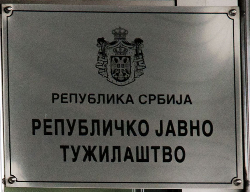БЕОГРАД, 15. ДЕЦЕМБРА /СРНА/ - Јавно тужилаштво Србије за организовани криминал подигло је оптужни приједлог против министра културе Србије Николе Селаковића и још три лица у вези са незаконитостима приликом скидања својства културног добра над зградама "Генералштаба", саопштено је из овог тужилаштва.