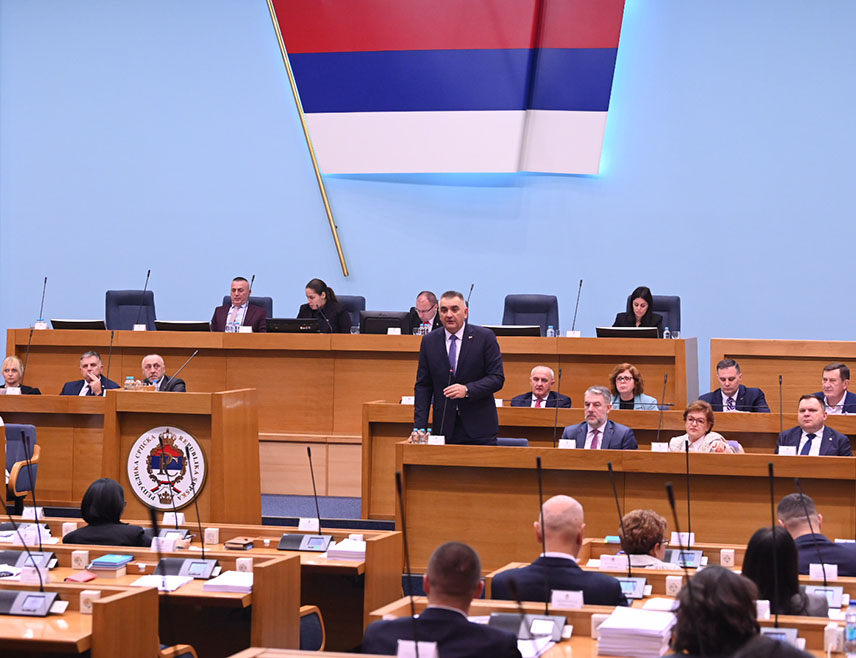 BANJA LUKA, DECEMBER 16 /SRNA/ – Republika Srpska Prime Minister Savo Minić said today that politicians from Sarajevo are obstructing important infrastructure projects, citing the prevention of the opening of a new border crossing in Gradiška as an example.