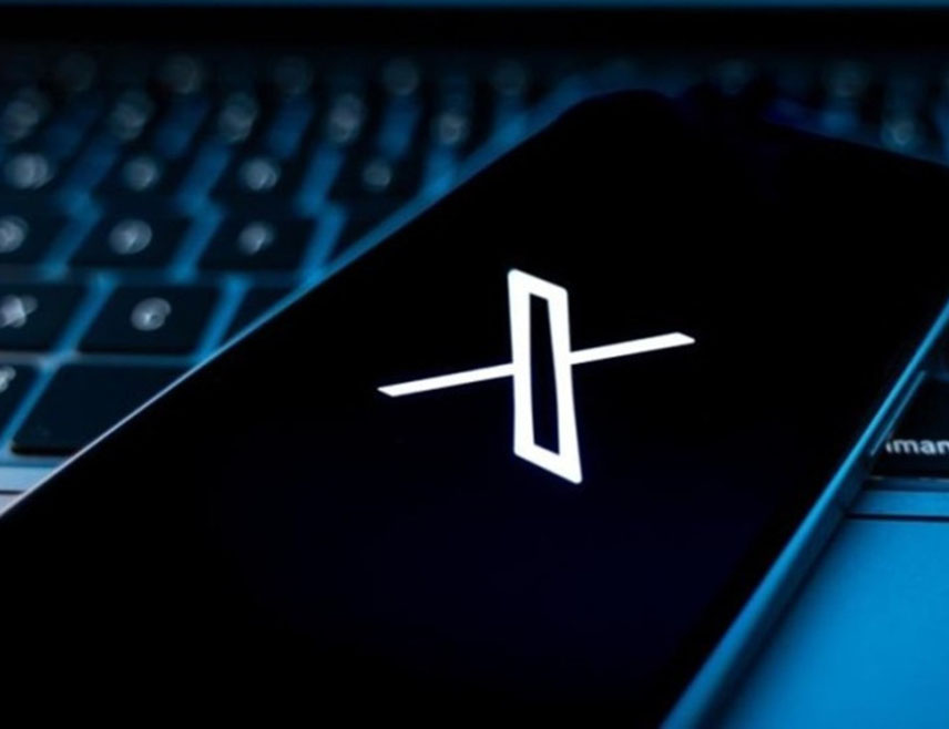 ВАШИНГТОН, 16. ДЕЦЕМБРА /СРНА-Ројтерс/ - Канцеларија трговинског представника САД /УСТР/ запријетила је усвајањем мјера одмазде против европских компанија које пружају услуге на интернету након што је ЕУ казнила "Икс".