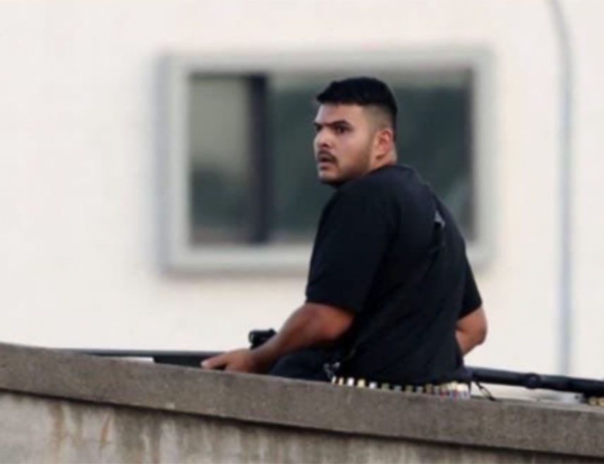 СИДНЕЈ, 17. ДЕЦЕМБРА /СРНА/ - Аустралијска полиција саопштила је да се оптужени за напад у Сиднеју терети за 59 кривичних дјела, укључујући тероризам, јавља Ројтерс.