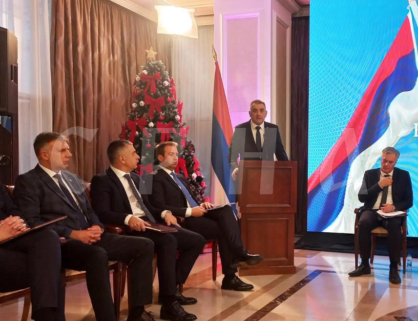 БАЊАЛУКА, 17. ДЕЦЕМБРА /СРНА/ - Предсједник Владе Републике Српске Саво Минић рекао је да актуелна Влада није партијска Влада, него је Влада свих грађана Републике Српске.