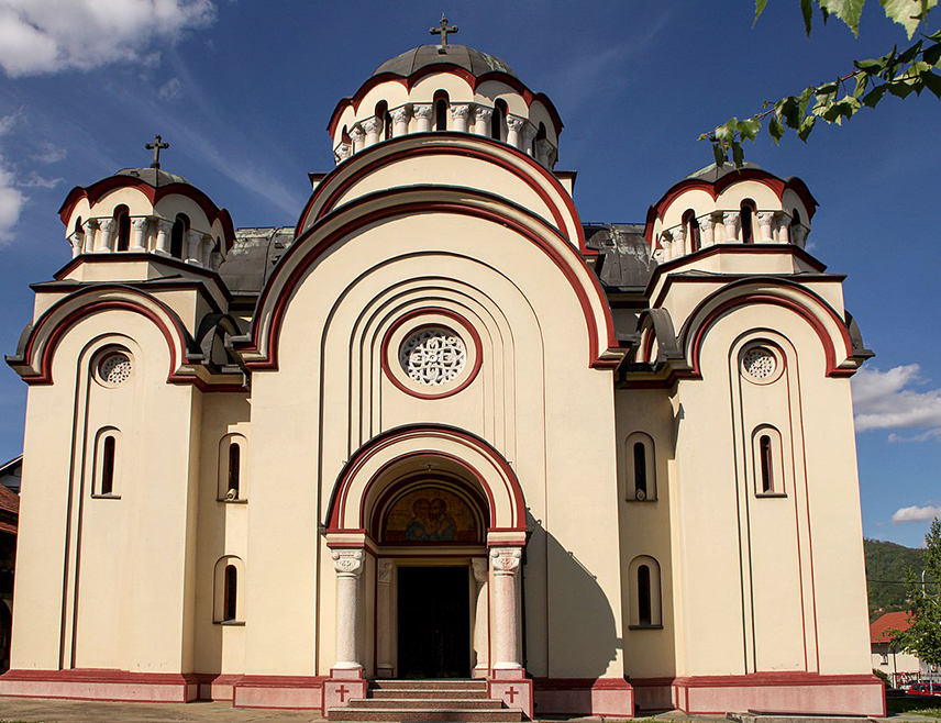 БАЊАЛУКА, 27. ДЕЦЕМБРА /СРНА/ - У Добоју ће данас бити обиљежeно 110 година од почетка интернације Срба у добојски логор кроз који је прошло 45.000 људи, док је убијено 12.000 српских логораша.