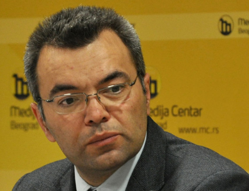 БЕОГРАД, 26. ДЕЦЕМБРА /СРНА/ - У времену лажне правде и историјског ревизионизма неке приче попут Сребренице треба медијски отворити и приближити младима у Србији и Републици Српској да би схватили и разумјели истину онаква каква јесте, изјавио је Срни историчар Бојан Димитријевић.