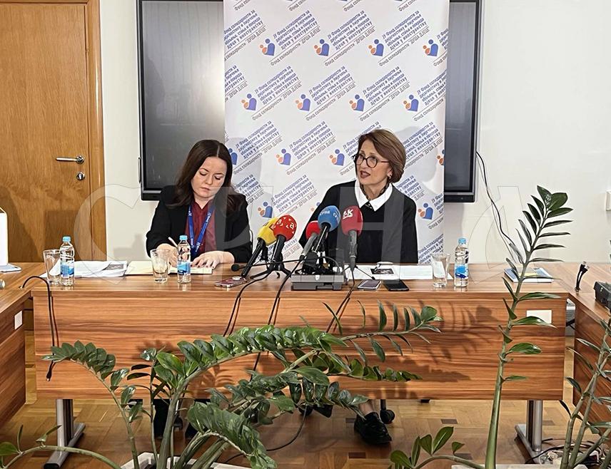 БАЊАЛУКА, 29. ДЕЦЕМБРА /СРНА/ - Фонд солидарности "Душа дјеце" током ове године је на дијагностику и лијечење у иностранство упутио 489 дјеце, за шта је издвојено 10 милиона КМ, изјавила је данас директор овог фонда Јасминка Вучковић.