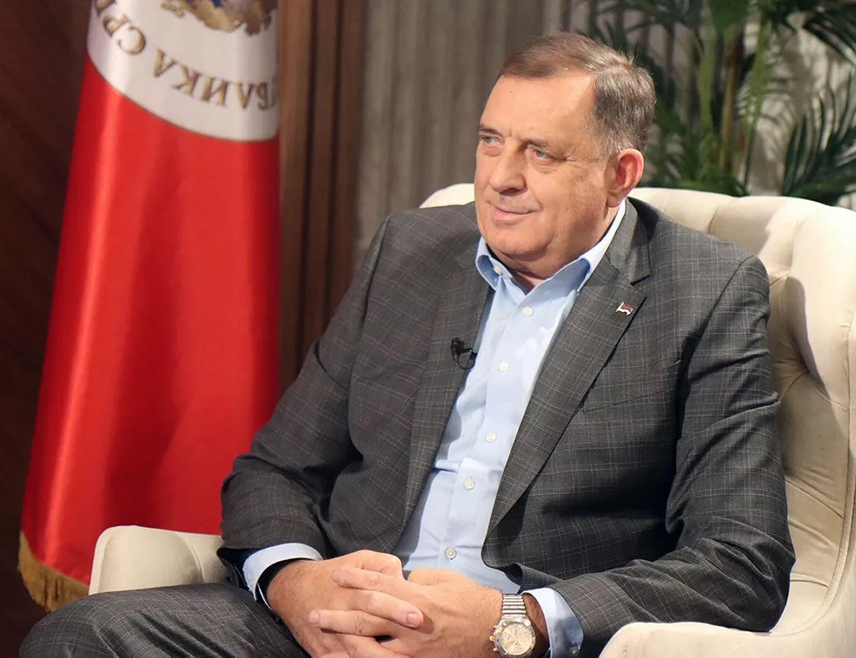 БАЊАЛУКА, 30. ДЕЦЕМБРА /СРНА/ - Предсједник СНСД-а Милорад Додик изјавио је Срни да је 9. јануар Дан Републике Српске, без обзира на оне који желе то да оспоравају на различите начине.