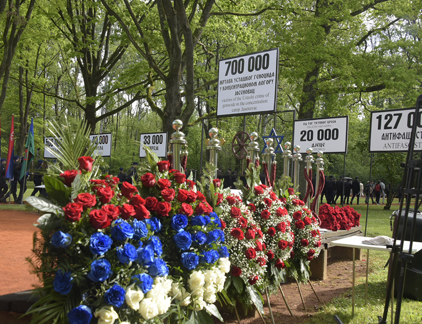 КОЗАРСКА ДУБИЦА, 31. ДЕЦЕМБРА /СРНА/ - Спомен-подручје Доња Градина у Козарској Дубици ове године посјетило је 18.687 људи, а највише у априлу када је низом програмских активности обиљежен Дан сјећања на невино страдале Србе, Јевреје и Роме у систему Концентрационог логора Јасеновац.