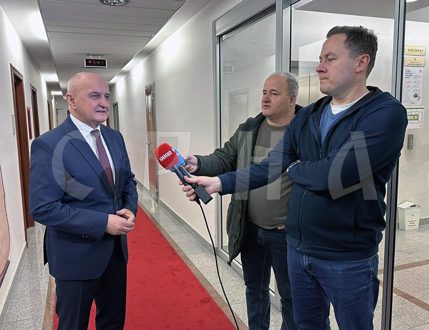 BANJA LUKA, DECEMBER 31 /SRNA/ – President of the Socialist Party /SP/ Petar Đokić assessed that the Court of BiH and the Central Election Commission /CEC/ of BiH, by rejecting the SNSD’s appeal against the repetition of snap presidential elections in Republika Srpska, demonstrated that they are acting against stability in BiH. He expressed confidence that the repeated vote will confirm the majority will of the Serb people, who have placed their trust in Siniša Karan.