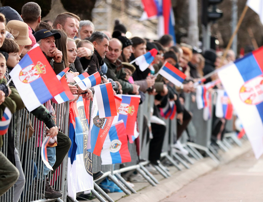 БАЊАЛУКА, 3. ЈАНУАРА /СРНА/ - Шеф Клуба посланика СНСД-а у Народној скупштини Републике Српске Срђан Мазалица изјавио је Срни да Дан Републике - 9. јануар представља симбол отпора затирању права српског народа у БиХ и да се од прославе овог празника никада неће одустати.