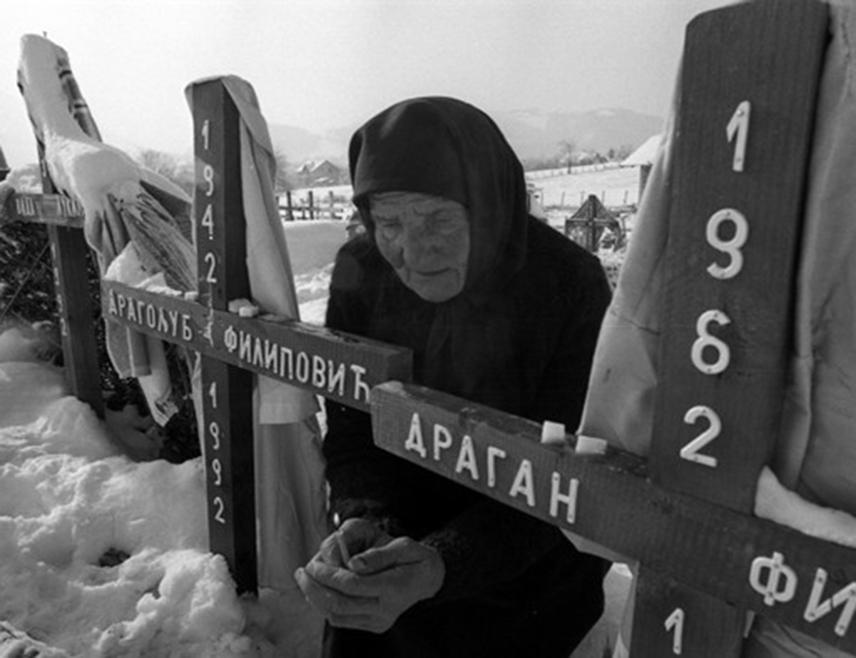 BANJA LUKA, JANUARY 3 /SRNA/ – Republika Srpska, its institutions, and the families of victims will never forget the war crimes committed against Serbs in Kravica on Christmas 1993, nor the crimes committed in other Podrinje villages during the war, and will continue to demand that those responsible be punished, said Viktor Nuždić, Head of the Republika Srpska Reasearch Centre of War, War Crimes, and Tracing Missing Persons.