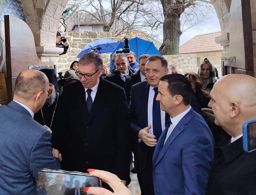 TREBINJE, JANUARY 5 /SRNA/ – The President of Serbia Aleksandar Vučić has said today in Mrkonjići near Trebinje that Serbia will continue to support Republika Srpska and will always stand by its Serb people.