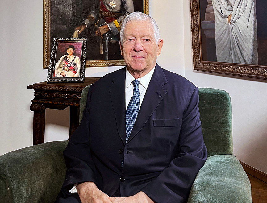 БЕОГРАД, 8. ЈАНУАРА /СРНА/ - Принц Александар Карађорђевић честитао је руководству и грађанима Републике Српске 9. јануар - Дана Републике, уз жељу да Српска настави да се развија на добробит свих и да чува насљеђе славних српских предака.