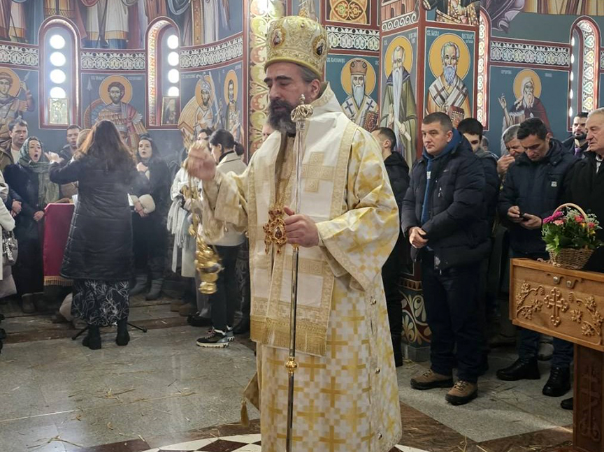 ПОДГОРИЦА, 8. ЈАНУАРА /СРНА/ - Његово високопреосвештенство митрополит будимљанско-никшићки Методије истакао је да су јунаци Мојковачке битке, вођене прије 110 година, посједовали велику хришћанску љубав и да су се жртвовали да спасу браћу, не марећи за своје животе.