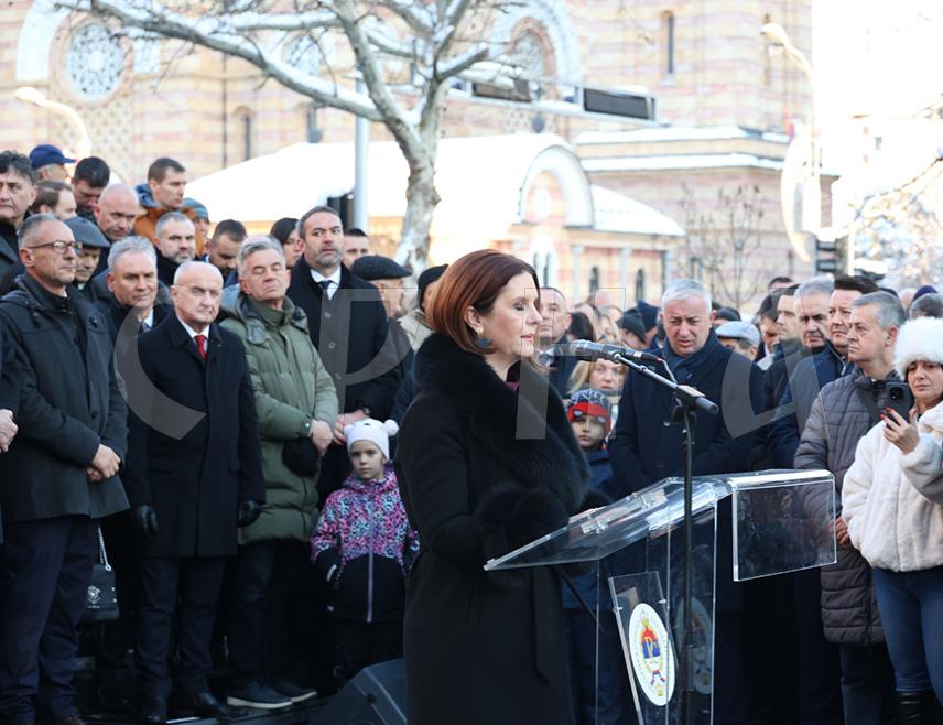 BANJA LUKA, JANUARY 8 /SRNA/ – President of the Republic Organization of Families of Captured and Fallen Soldiers and Missing Civilians Isidora Graorac said today in Banja Luka that the Central Memorial to fallen soldiers of the Army of Republika Srpska will permanently testify to the high price of Serb freedom.