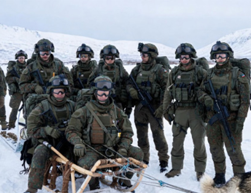 БЕРЛИН, 15. ЈАНУАРА /СРНА/ - Први контингент војника из европских земаља стигао је на Гренланд, након изјава америчког предсједника Доналда Трампа о потреби да то острво постане дио САД, јавио је њемачки лист "Билд".