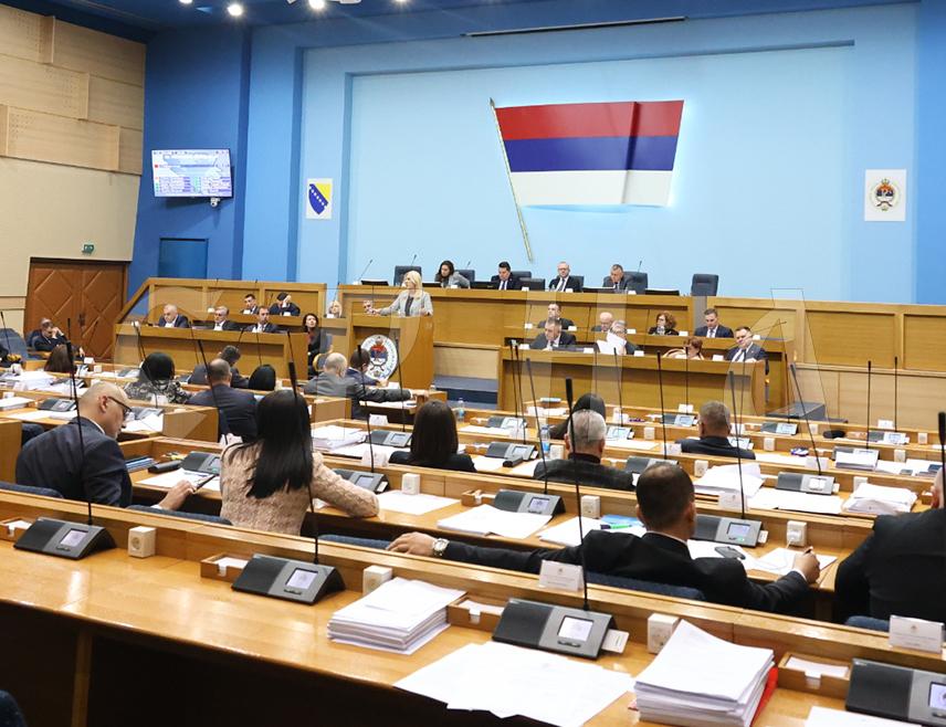 БАЊАЛУКА, 18. ЈАНУАРА /СРНА/ - Српски члан Предсједништва БиХ Жељка Цвијановић рекла је данас да су односи Републике Српске и Србије веома добри и ни на који начин нису погоршани.