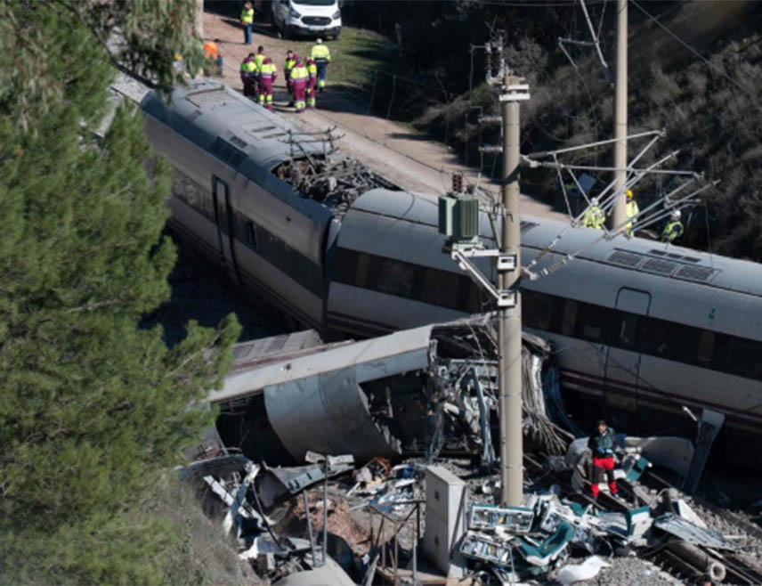 МАДРИД, 20. ЈАНУАРА /СРНА/ - Шпански министар унутрашњих послова Фернандо Гранде-Марласка искључио је саботажу као узрок судара брзих возова на југу Шпаније у којем је у недјељу увече погинула најмање 41 особа.