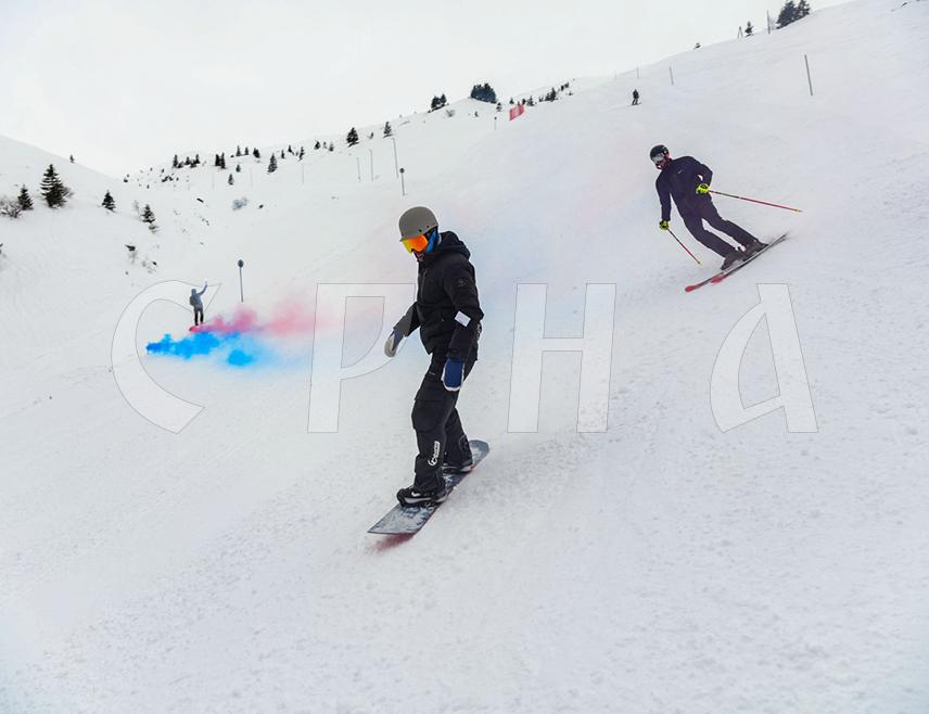 ЈАХРОНА, 21. ЈАНУАРА /СРНА/ - На Јахорини је данас отворен горњи дио стазе "Олимпијски спуст", познате по женском спусту на Зимским олимпијским играма 1984. године, чимe се симболично спајају богата традиција и савремени развој ове олимпијске планине.