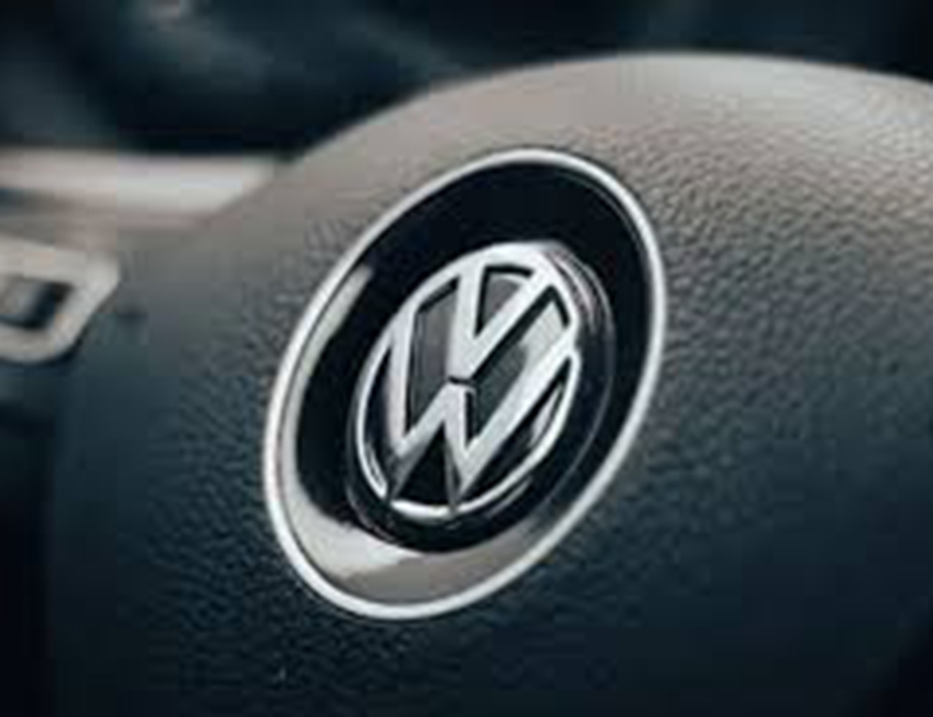 БЕРЛИН, 21. ЈАНУАРА /СРНА/ - "Фолксваген група" жели да уштеди до милијарду евра на трошковима производње у наредним годинама након реструктурисања свих брендова, саопштила је компанија и најавила да ће овог мјесеца почети са имплементацијом новог модела.