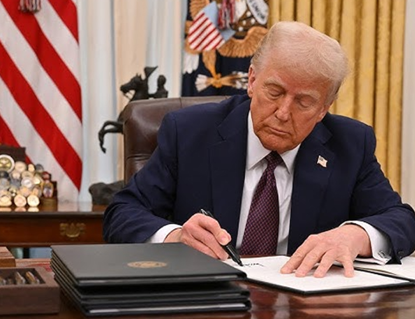 ДАВОС, 22. ЈАНУАРА /СРНА/ - Предсједник САД Доналд Трамп потписао је документе којима се званично оснива Одбор за мир у Гази, јавља Ројтерс.