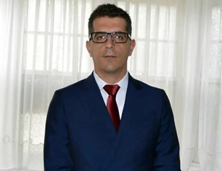 ИСТОЧНО САРАЈЕВО, 22. ЈАНУАРА /СРНА/ - Предсједник СНСД-а Милорад Додик је у времену највеће либералне еуфорије, када је цијели регион јурио за илузијом брзог уласка у глобалистичке токове, изабрао тежи, али принципијелнији пут - пут суверенизма, традиционалних вриједности и заштите националних интереса, изјавио је политолог и дипломата Марко Милисав.