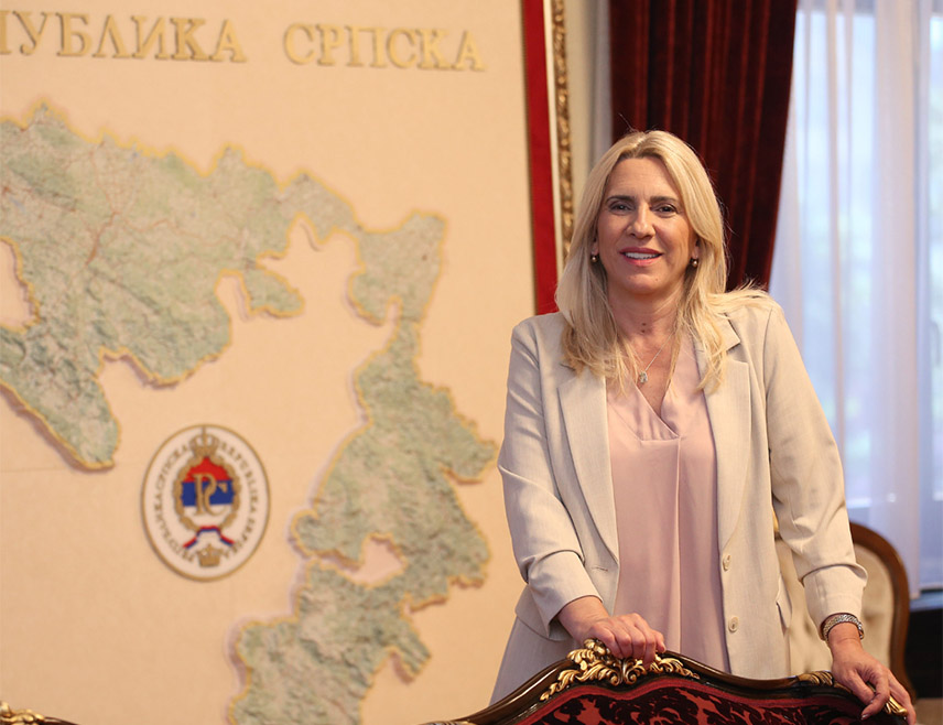 САРАЈЕВО, 27. ЈАНУАРА /СРНА/ - Српски члан Предсједништва БиХ Жељка Цвијановић упутила је ученицима, студентима и просвјетним радницима искрене честитке поводом школске славе Светог Саве, са жељом да овај велики празник прославе у духу светосавског насљеђа – као дан посвећен знању, духовности и просвјети.