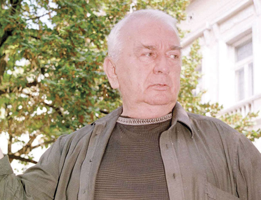 БИЈЕЉИНА, 27. ЈАНУАРА /СРНА/ - Један од најцитиранијих српских и југословенских пјесника Душко Tрифуновић /1933-2006/ који је, уз низ запажених и награђиваних збирки поезије, остао упамћен као један од твораца поп-рок ере бивше земље, умро је 28. јануара 2006. године.