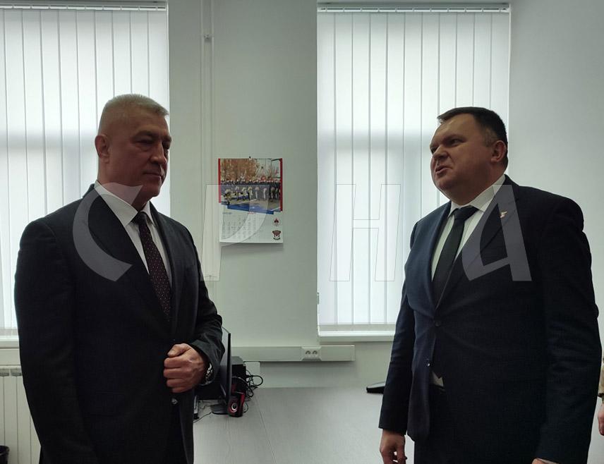 БАЊАЛУКА, 28. ЈАНУАРА /СРНА/ - Министар унутрашњих послова Републике Српске Жељко Будимир изјавио је данас да је циљ отварања канцеларије Центра за борбу против тероризма /ТЕК/ МУП-а Мађарске у Залужанима код Бањалуке сарадња у размјени информација и обуци која би требало да допринесе у борби против тероризма.