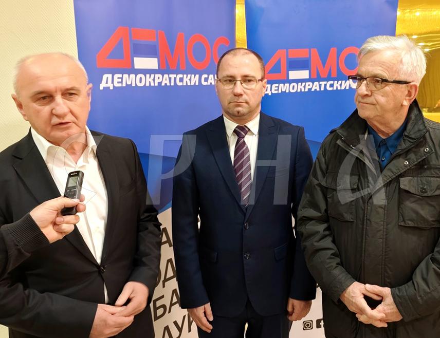 БАЊАЛУКА, 28. ЈАНУАРА /СРНА/ - Предсједник Социјалистичке партије /СП/ Петар Ђокић очекује да ће кандидат СНСД-а и владајуће колиције у Српској за предсједника Републике Српске Синиша Каран потврдити побједу на поновљеним изборима.