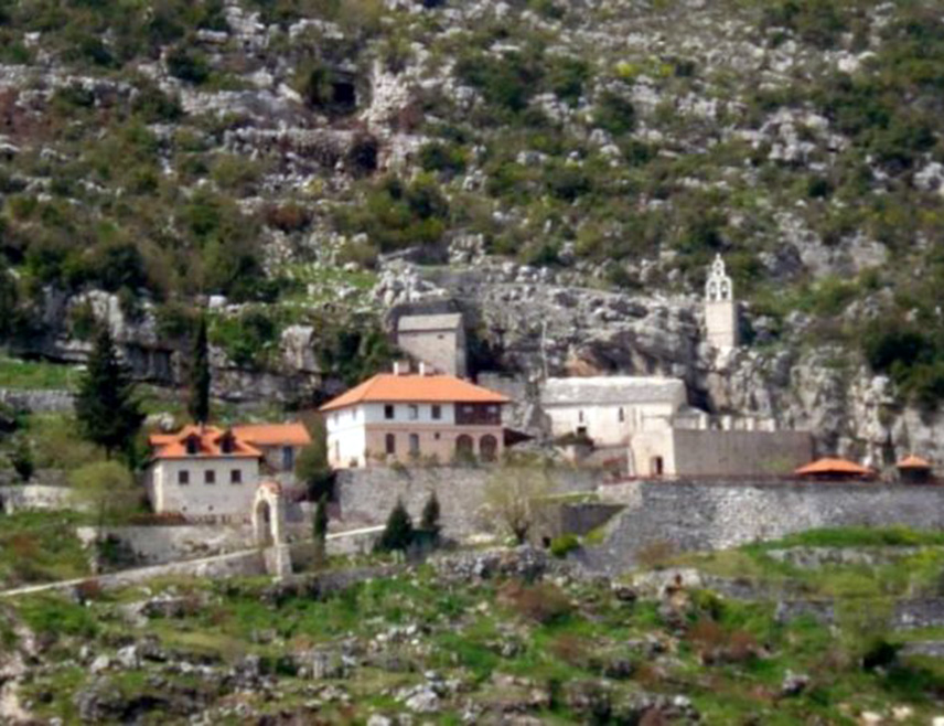 TREBINJE, JANUARY 30 /SRNA/ - A part of the property of the Zavala Monastery near Trebinje was illegally registered as the property of the municipality of Ravno without notification, the monastery’s abbot Vasilije told SRNA, announcing that they will legally and in court fight for their property, for which they have evidence that it belongs to the monastery.