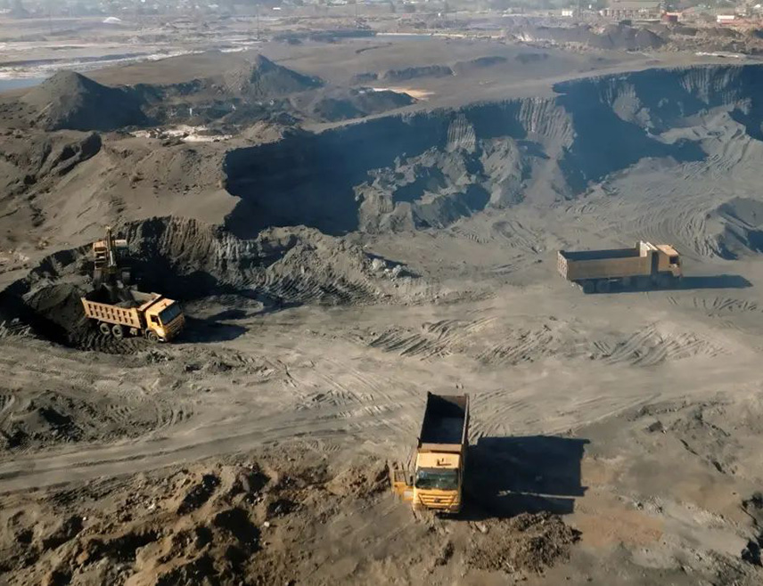 КИНШАСА, 30. ЈАНУАРА /СРНА/ - Више од 200 људи погинуло је ове седмице у урушавању рудника у источном дијелу Демократске Републике Конго, рекао је Ројтерсу Лубумба Камбере Мујиса, портпарол гувернера покрајине у којој се налази рудник.