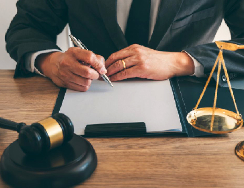 БАЊАЛУКА, 31. ЈАНУАРА /СРНА/ - Адвокатска комора Републике Српске спремна је да предузме сва правна средства у заштити имовине Српске православне цркве /СПЦ/ на подручју Федерације БиХ /ФБиХ/ која је укњижена на БиХ, изјавио је Срни предсједник Коморе Дарко Кременовић.