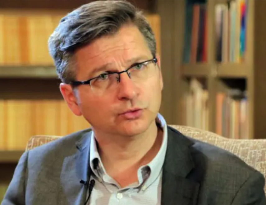 БЕОГРАД, 31. ЈАНУАРА /СРНА/ - Отимању имовине Српске православне цркве /СПЦ/ у Федерацији БиХ треба се супротставити правно и духовно, а Србима у том ентитету треба конкретно помагати, рекао је Срни историчар Милош Ковић.