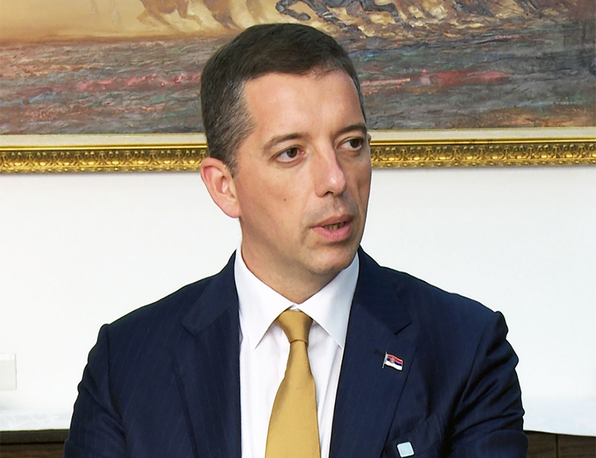 БЕОГРАД, 31. ЈАНУАРА /СРНА/ - Министар спољних послова Србије Марко Ђурић оцијенио је да одлука Централне изборне комисије у Приштини да не одобри објављивање резултата избора за Српску листу представља још један озбиљан удар на политичка права српског народа на Косову и Метохији.