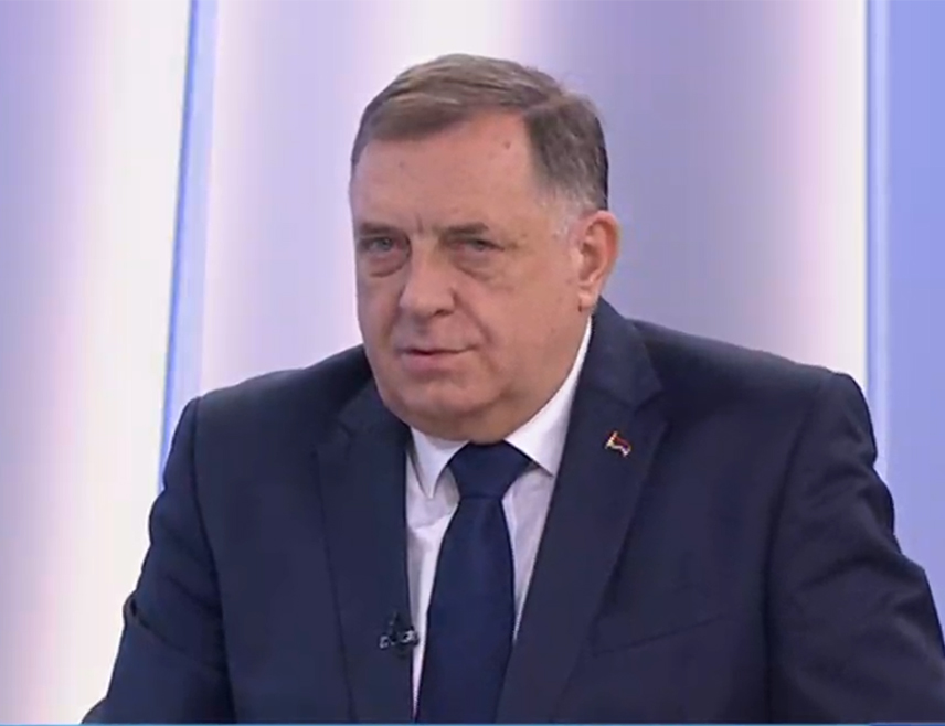 БАЊАЛУКА, 1. ФЕБРУАРА /СРНА/ - Предсједник СНСД-а Милорад Додик изјавио је да његов главни циљ остаје независна Република Српска и до њега жели да дође кроз миран политички процес користећи међународни тајминг који се ствара.