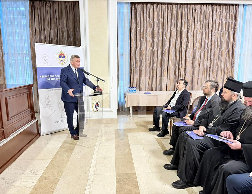 БАЊАЛУКА, 2. ФЕБРУАРА /СРНА/ - Законоправило Светог Саве уграђено је у основе српског идентитета, те је доказ континуитета, не само црквеног, већ државног, законског, културолошког, политичког и цивилизацијског, поручено је данас у Бањалуци са научно-стручног скупа посвећеног овом акту.