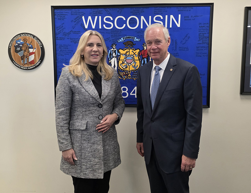 WASHINGTON, FEBRUARY 3 /SRNA/ - Željka Cvijanović, the Serb member of the BiH Presidency, met with Senator Ron Johnson in Washington, whom she briefed about the key political challenges facing BiH.