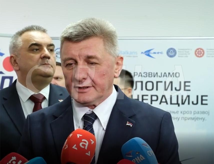 БАЊАЛУКА, 4. ФЕБРУАРА /СРНА/ - Република Српска постаје препознатљива по потенцијалу за развој савремених технологија попут дронова и та област увијек ће имати подршку надлежних, истакао је у Бањалуци министар за научнотехнолошки развој и високо образовање Републике Српске Драга Мастиловић.