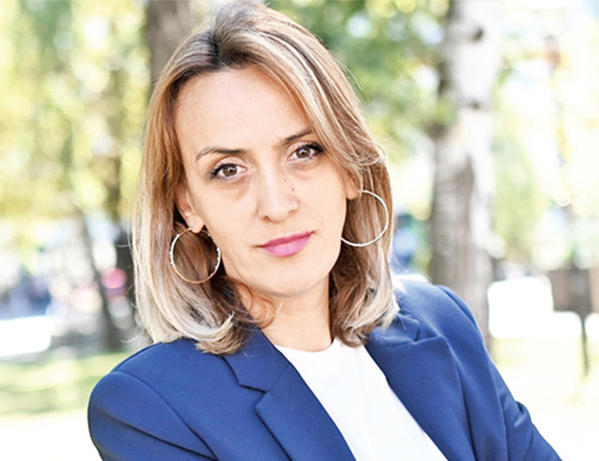 ИСТОЧНО САРАЈЕВО, 5. ФЕБРУАРА /СРНА/ - Члан Комисије за очување националних споменика из Републике Српске Анђелина Ошап Гаћановић изјавила је Срни да рад ове комисије треба заштити од политичког дјеловања и истакла да потписана одлука о овом тијелу у потпуности представља антидејтонско дјеловање бошњачког и хрватског члана Предсједништва БиХ.