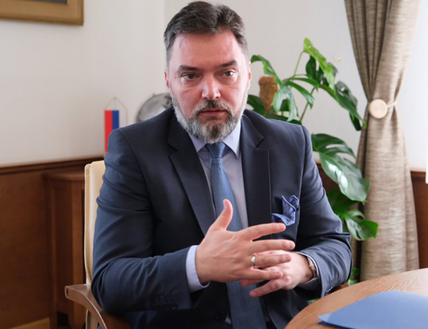SARAJEVO, FEBRUARY 5 /SRNA/ - Deputy Chairman of the Council of Ministers, Staša Košarac, said that the repetition of the imposed early elections for the President of Republika Srpska is a Brussels decree, but that Republika Srpska's sovereignty is the policy of Milorad Dodik and the SNSD.