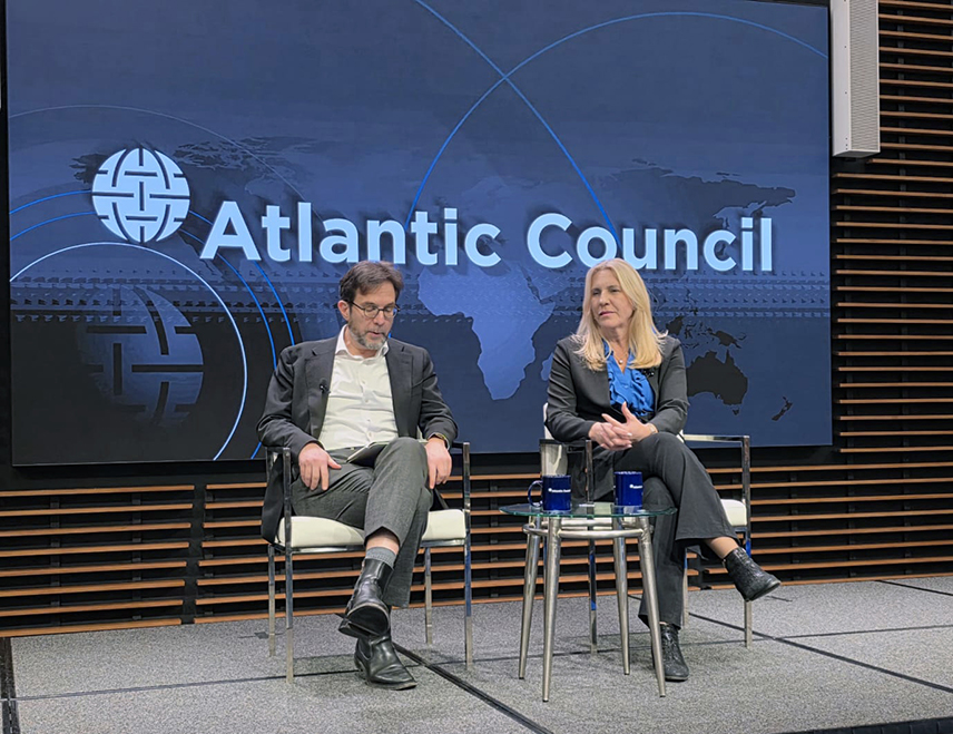 ВАШИНГТОН, 5. ФЕБРУАРА /СРНА/ - Српски члан Предсједништва БиХ Жељка Цвијановић истакла је у Вашингтону да Република Српска жели да ужива аутономију унутар БиХ, што јој је дато Дејтонским мировним споразумом, те да вјерује да је ово тренутак када треба отворити ново поглавље.