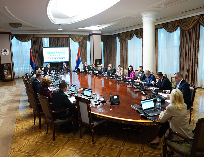 БАЊАЛУКА, 6. ФЕБРУАРА /СРНА/ - Влада Српске прихватила је данас информацију о наставку финансирања приоритетног капиталног пројекта изградње Српско-руског храма и пратећег духовно-културног центра у Алеји Центар у Бањалуци, за које ће бити издвојено 5.000.000 КМ.