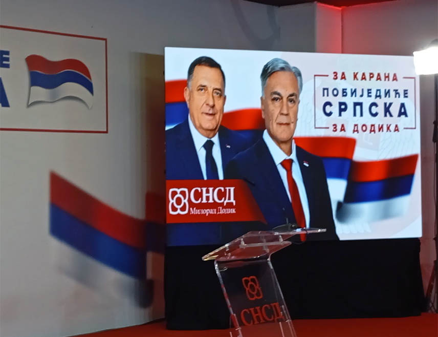 БИЛЕЋА, 8. ФЕБРУАРА /СРНА/ - Кандидат СНСД-а на поновљеним пријевременим изборима за предсједника Републике Српске Синиша Каран побиједио је на бирачком мјесту у селу Врањска у Билећи, изјавила је Срни предсједник Општинске изборне комисије /ОИК/ Јелена Капор.