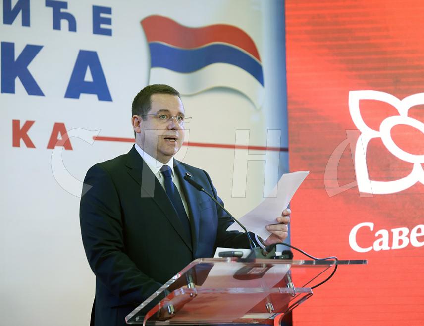 БАЊАЛУКА, 8. ФЕБРУАРА /СРНА/ - Предсједник СНСД-а Милорад Додик ускоро би требало да прогласи побједу кандидата ове партије за предсједника Српске Синише Карана, изјавио је вечерас у Бањалуци портпарол СНСД-а Радован Ковачевић.