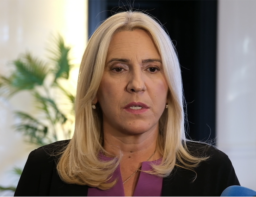 БАЊАЛУКА, 8. ФЕБРУАРА /СРНА/ - Побједници, Милорад Додик и Синиша Каран, написала је потпредсједник СНСД-а Жељка Цвијановић на друштвеним мрежама.