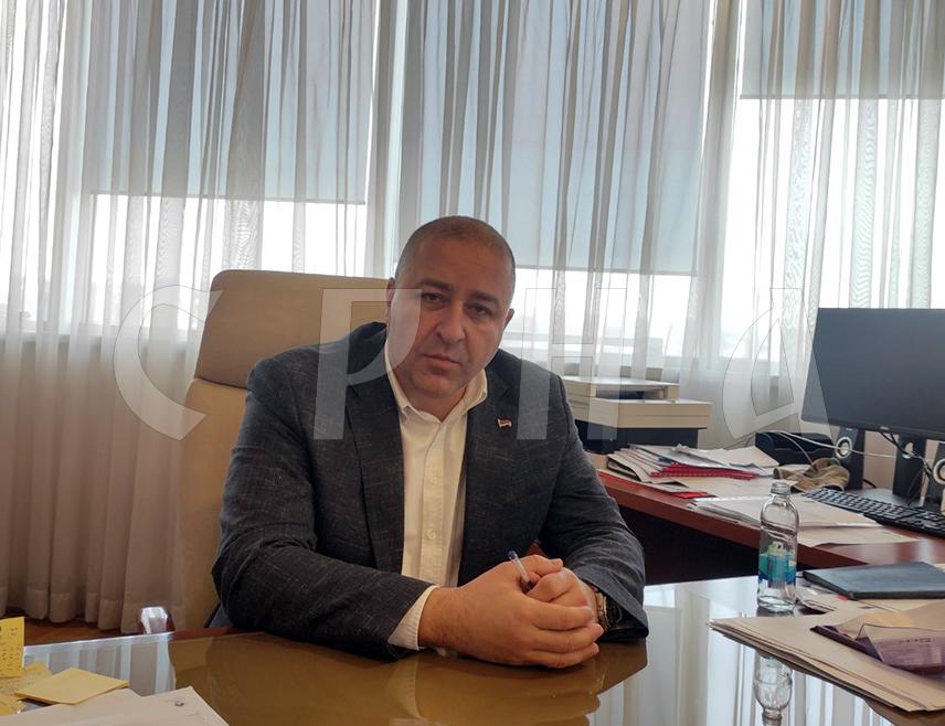 БАЊАЛУКА, 12. ФЕБРУАРА /СРНА/ - Вршилац дужности директора предузећа "Путеви Републике Српске" Мирослав Јанковић изјавио је Срни да ће до 15. марта бити расписан тендер за радове на путу Фоча-Шћепан поље.