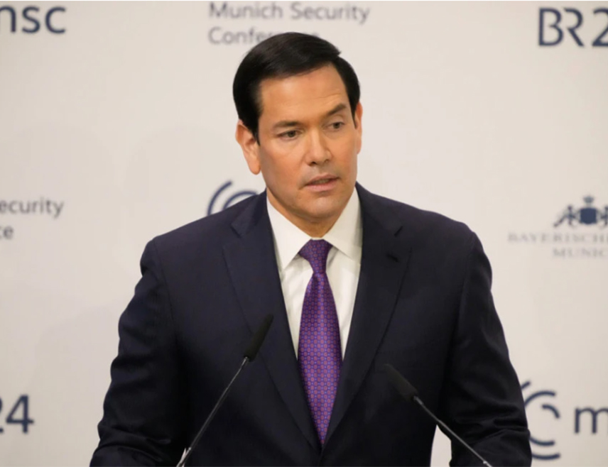 МИНХЕН, 14. ФЕБРУАРА /СРНА/ - Амерички државни секретар Марко Рубио изјавио је да масовне миграције угрожавају кохезију и будућност западних земаља, те дестабилизују њихова друштва.