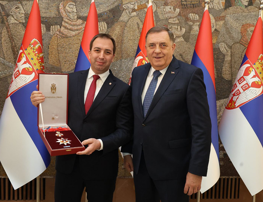 BELGRADE, FEBRUARY 16 /SRNA/ – SNSD Leader Milorad Dodik emphasized that Serbia and Republika Srpska stand side by side in pride, responsibility and the belief that years of strength, unity and progress lie ahead of the Serb people.