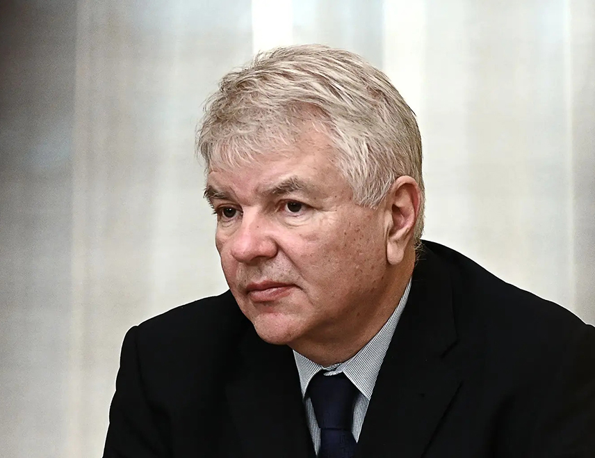 ПАРИЗ, 17. ФЕБРУАРА /СРНА - РИА Новости/ – ЕУ нема конкретне приједлоге за постизање споразума за рјешење украјинске кризе, за разлику од Русије, САД, па чак и Кијева, изјавио је руски амбасадор у Француској Алексеј Мешков.