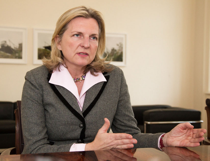 МОСКВА, 17. ФЕБРУАРА /СРНА - РИА Новости/ – Високи представник ЕУ за спољну политику и безбједност Каја Калас дошла је на ту функцију случајно, док су квалификације биле у другом плану, изјавила је бивши аустријски министар спољних послова Карин Кнајсл.