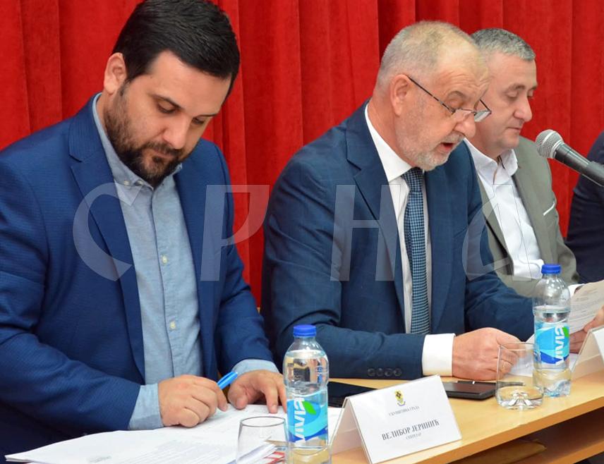 ДОБОЈ, 17. ФЕБРУАРА /СРНА/ - Скупштина града Добоја усвојила је одлуку да економска цијена услуга јавног вртића "Мајке Југовић" буде 572 КМ по дјетету, али учешће родитеља остаје 250 КМ.